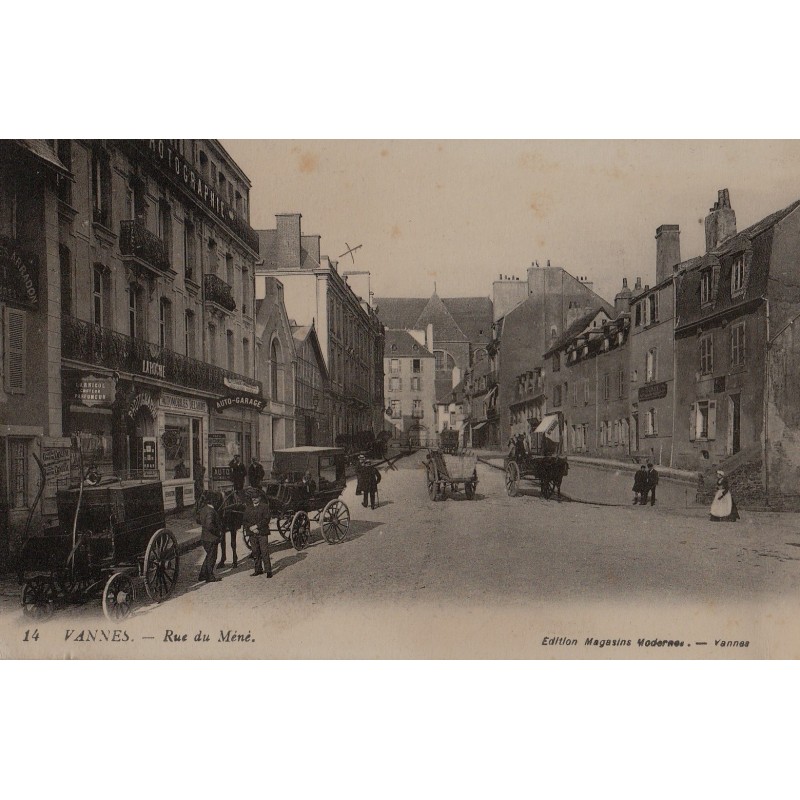 VANNES - RUE DE MENE - CARTE DATEE DE 1920.