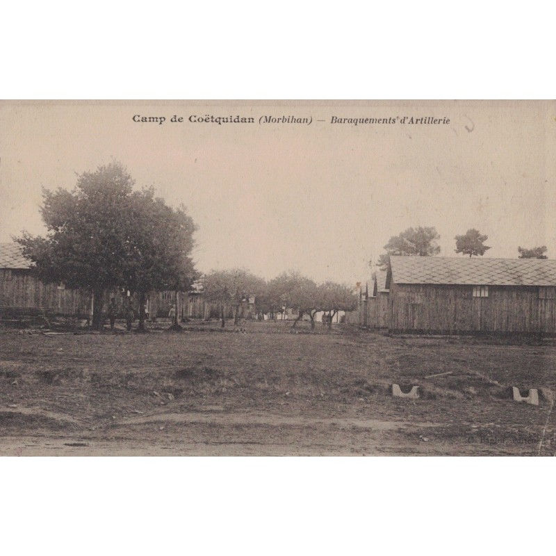 CAMP DE COETQUIDAN - FBARAQUEMENTS D'ARTILLERIE - CARTE DATEE DE 1923.