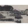 LORIENT - LA PLACE D'ARMES UN JOUR DE REVUE - DEFILE - CARTE DATEE DE 1916.