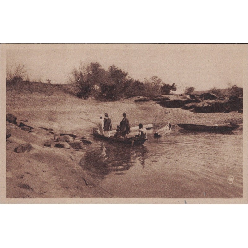 MALI - ENVIRONS DE BAMAKO - PIROGUE SUR LE NIGER - CARTE NEUVE.