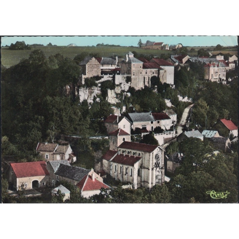 SALMAISE - VUE AERIENNE SUR L'EGLISE ET LE CHATEAU - CARTE NON CIRCULEE.