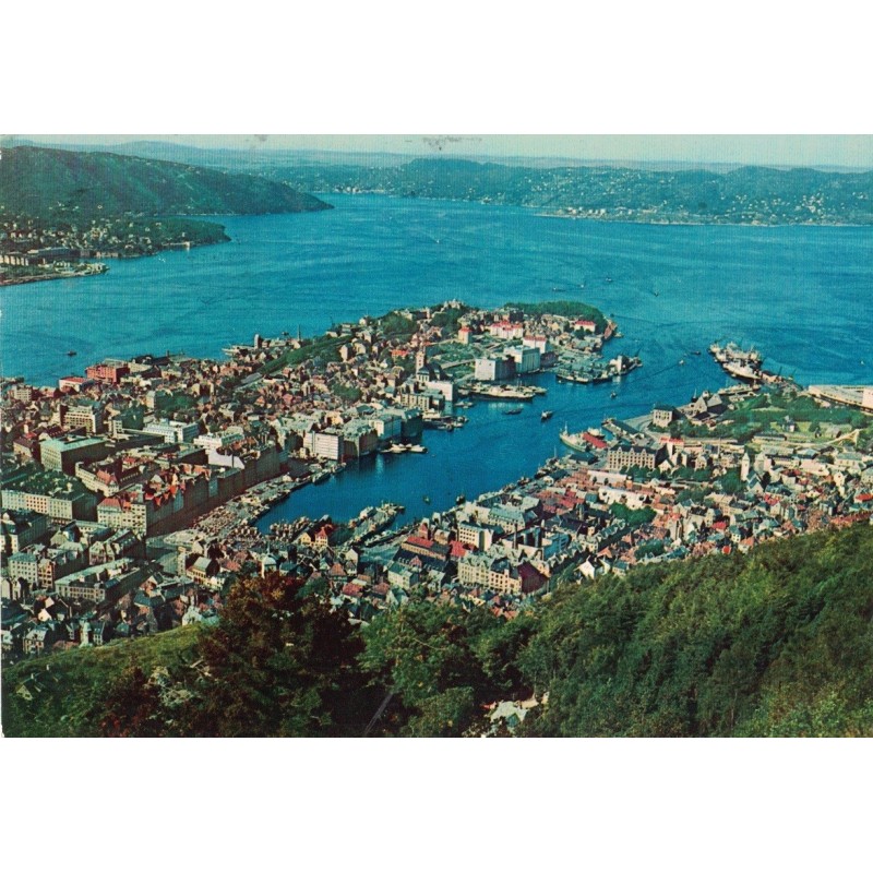 MILLE ANS APRES LES VIKINGS - N°4 - BERGEN - NORVEGEK - VUE AERIENNE - PLASMARINE - 1957-1958.