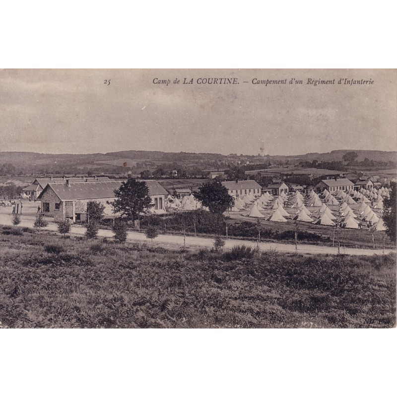 CAMP DE LA COURTINE - CAMPEMENT D'UN REGIMENT D'INFANTERIE - CARTE AVEC TEXTE.