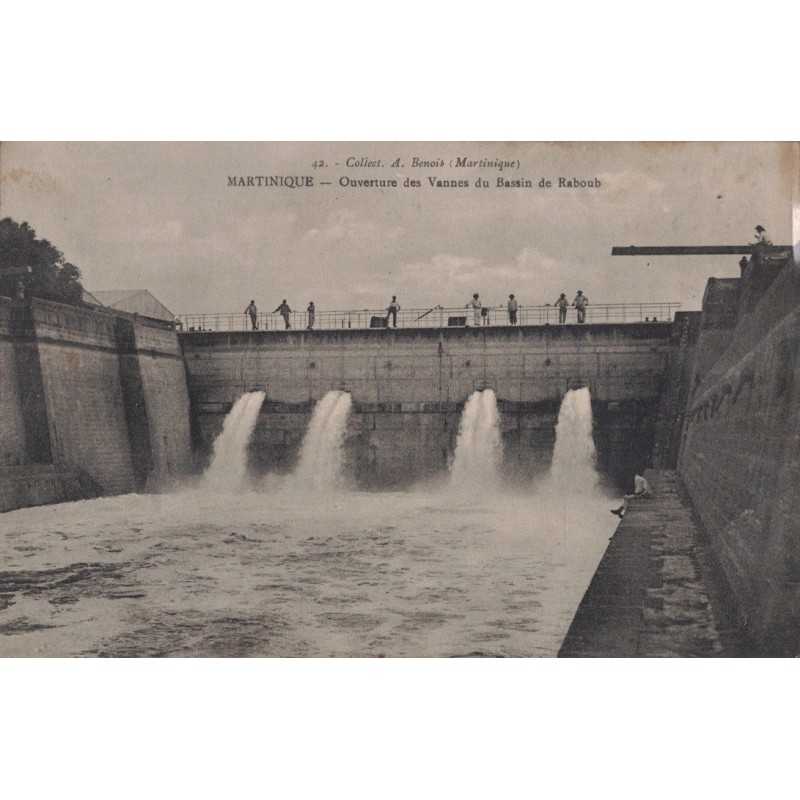 MARTINIQUE - OUVERTURE DES VANNES DU BASSIN DE RADOUB - CARTE NON CIRCULEE.