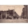 SAINT GILLES - RUE GAMBETTA - LEGERE TRACE  BRUNE - CARTE DATEE DE 1917.