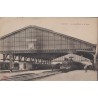 TROYES - LE GRAND HALL DE LA GARE - LOCOMOTIVE - ANIMATION -  CARTE DATEE DE 1919.