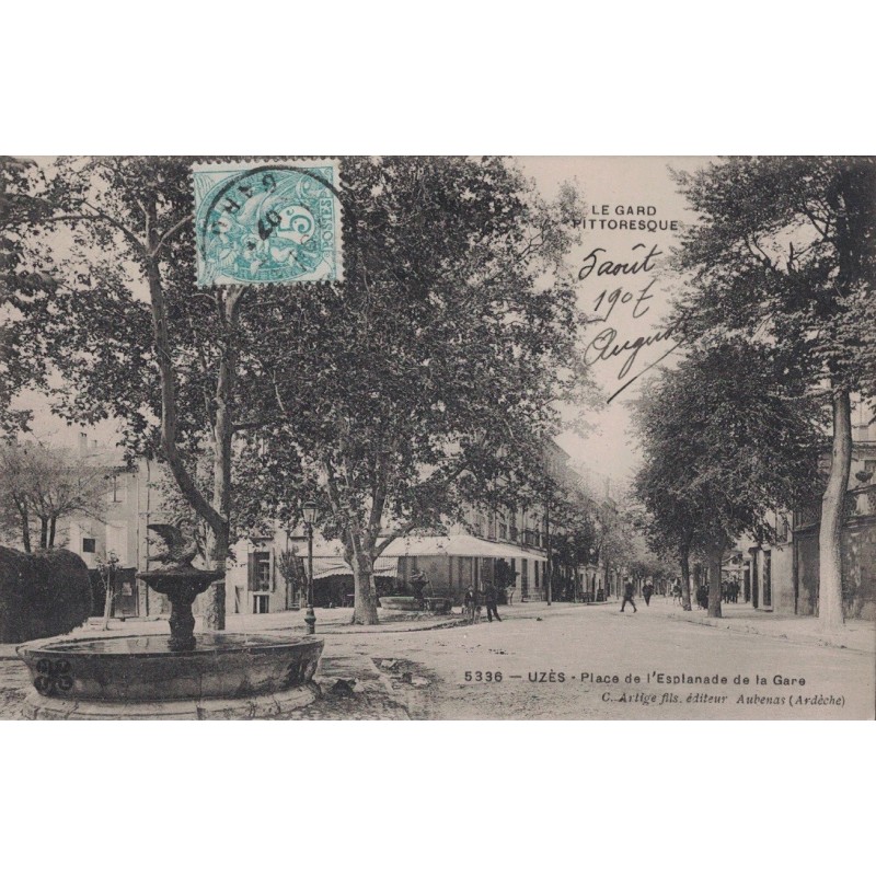 UZES - PLACE DE L'ESPLANADE DE LA GARE - CARTE DATEE DE 1907.