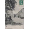 OLERON - LE CHATEAU - LA RUE DU PORT - CARTE DATEE DE 1910.