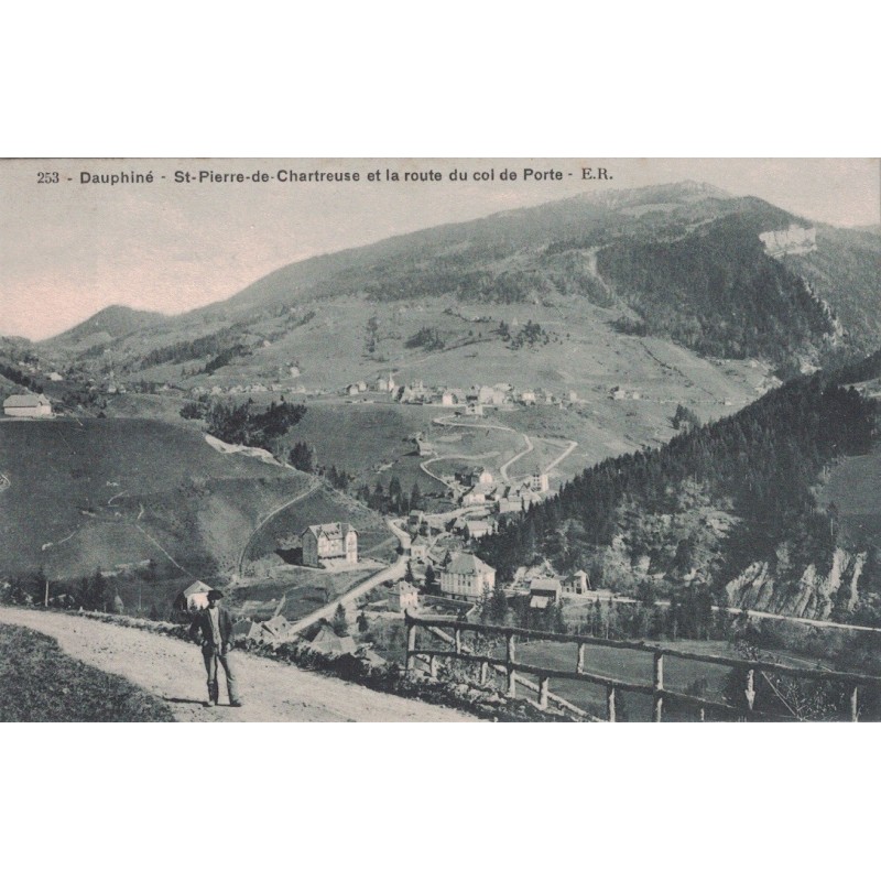 SAINT PIERRE DE CHARTREUSE - LA ROUTE DU COL DE PORTE - CARTE NON CIRCULEE.