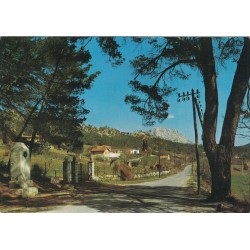 LE THOLONET - STELE DE...