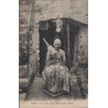 PIOLENC - LA MERE LOYE - DOYENNE DES FILEUSES - METIER - CARTE NON CIRCULEE.