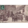 FONTAINE DE VAUCLUSE - L'ARRIVEE DES TOURISTES - CARTE DATEE DE 1909.
