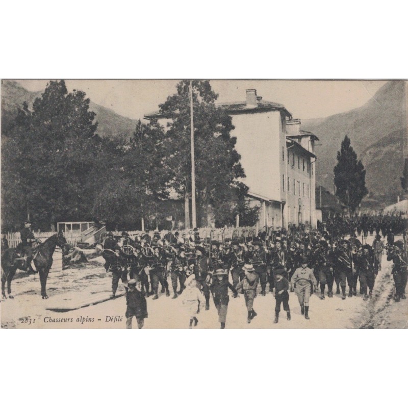 LANSLEBOURG - CHASSEURS ALPINS - DEFILE - CARTE AVEC LONG TEXTE DU 18-7-1916.