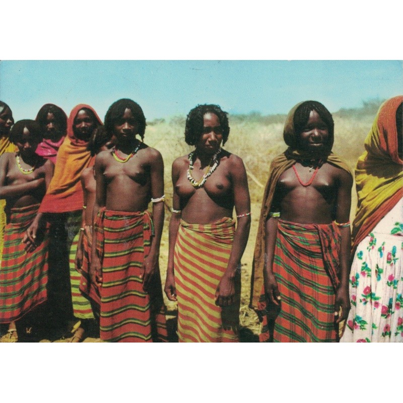 FEMMES - SEINS NUS - ETHIOPIE .