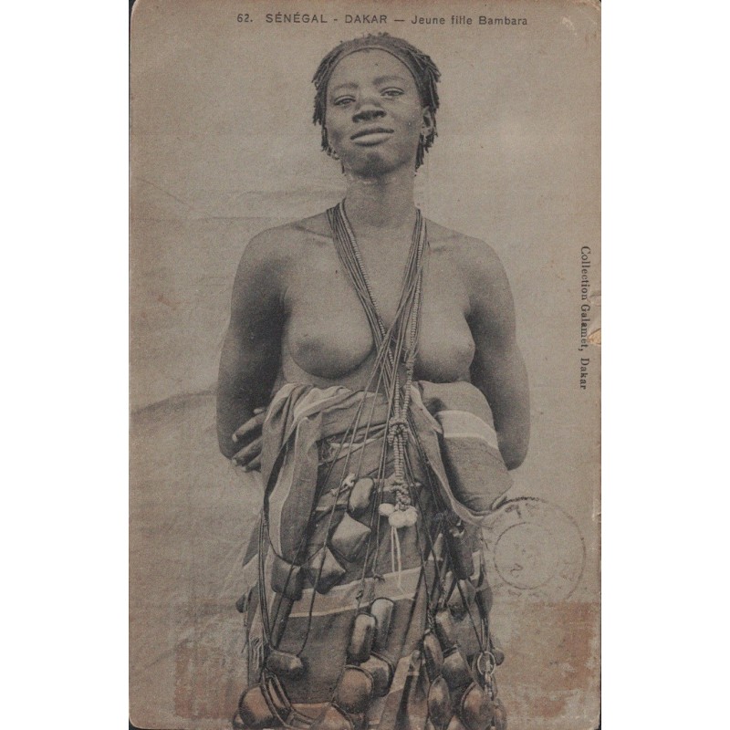 FEMME - SEINS NUS - JEUNE FILLE BAMBARA - SENEGAL - DAKAR - CARTE DATEE DE 1909.