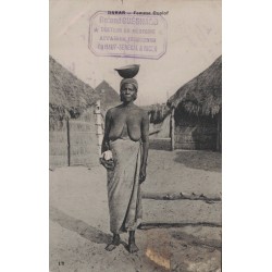 FEMME - SEINS NUS - FEMME...