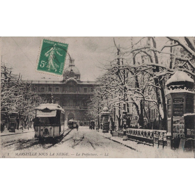 MARSEILLE - LA PREFECTURE SOUS LA NEIGE - TRAMWAY - CARTE AVEC TEXTE SANS DATE.