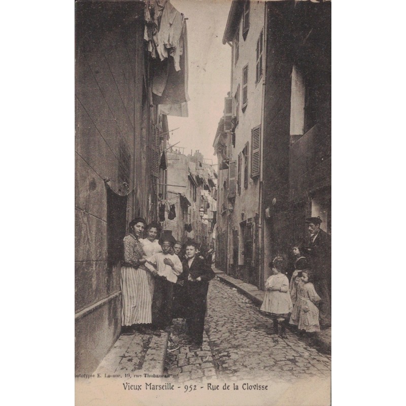 MARSEILLE - RUE DE LA CLOVISSE - ANIMATION - ENFANTS - CARTE NON CIRCULEE.