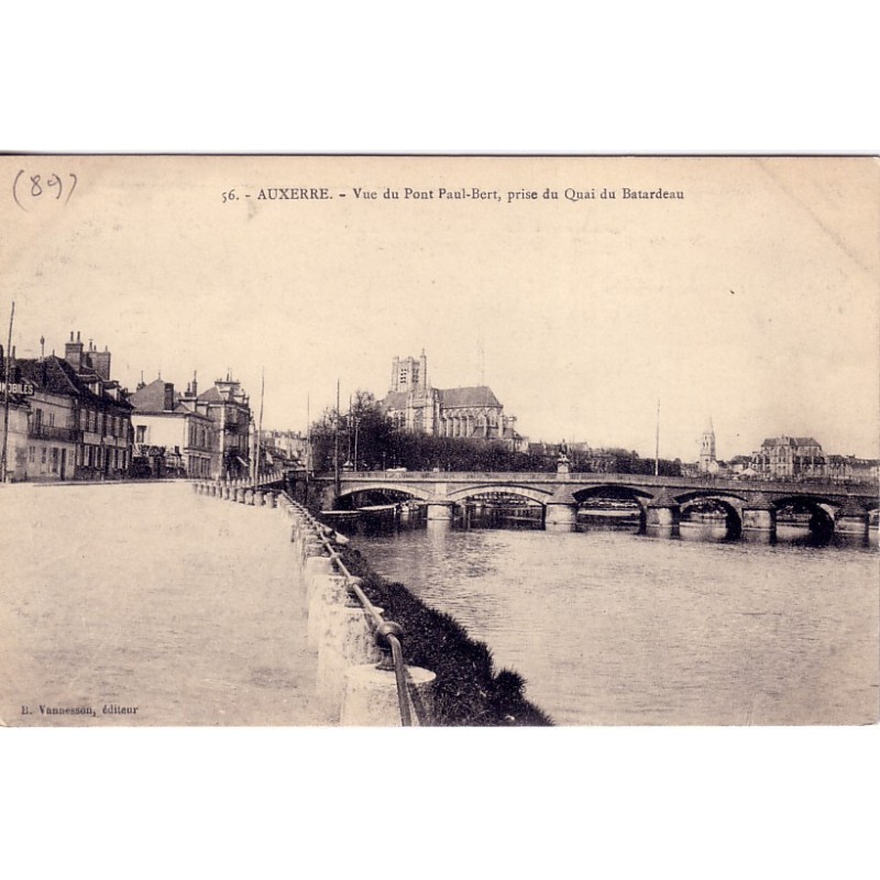 AUXERRE - VUE DU PONT PAUL BERT - PRISE DU QUAI DU BATARDEAU - CARTE NEUVE