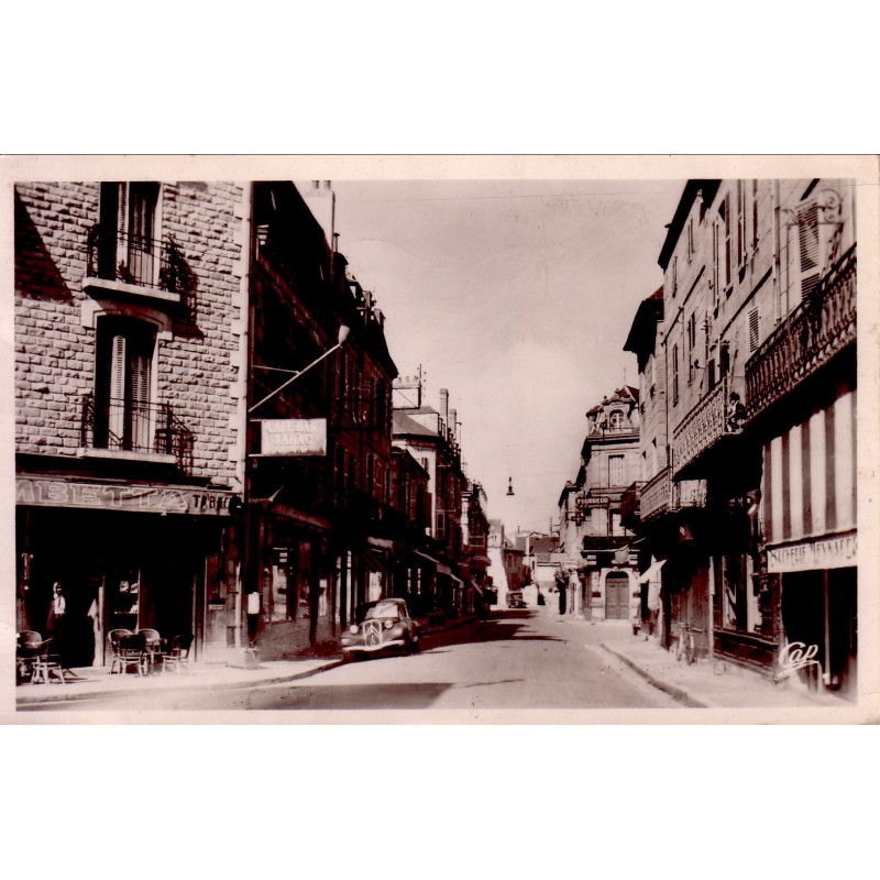 BRIVE LA GAILLARDE - RUE GAMBETTA - CARTE DATEE DE 1956.