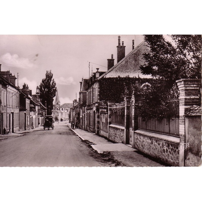 FERE CHAMPENOISE - RUE DE BANNES - AVEC TEXTE.